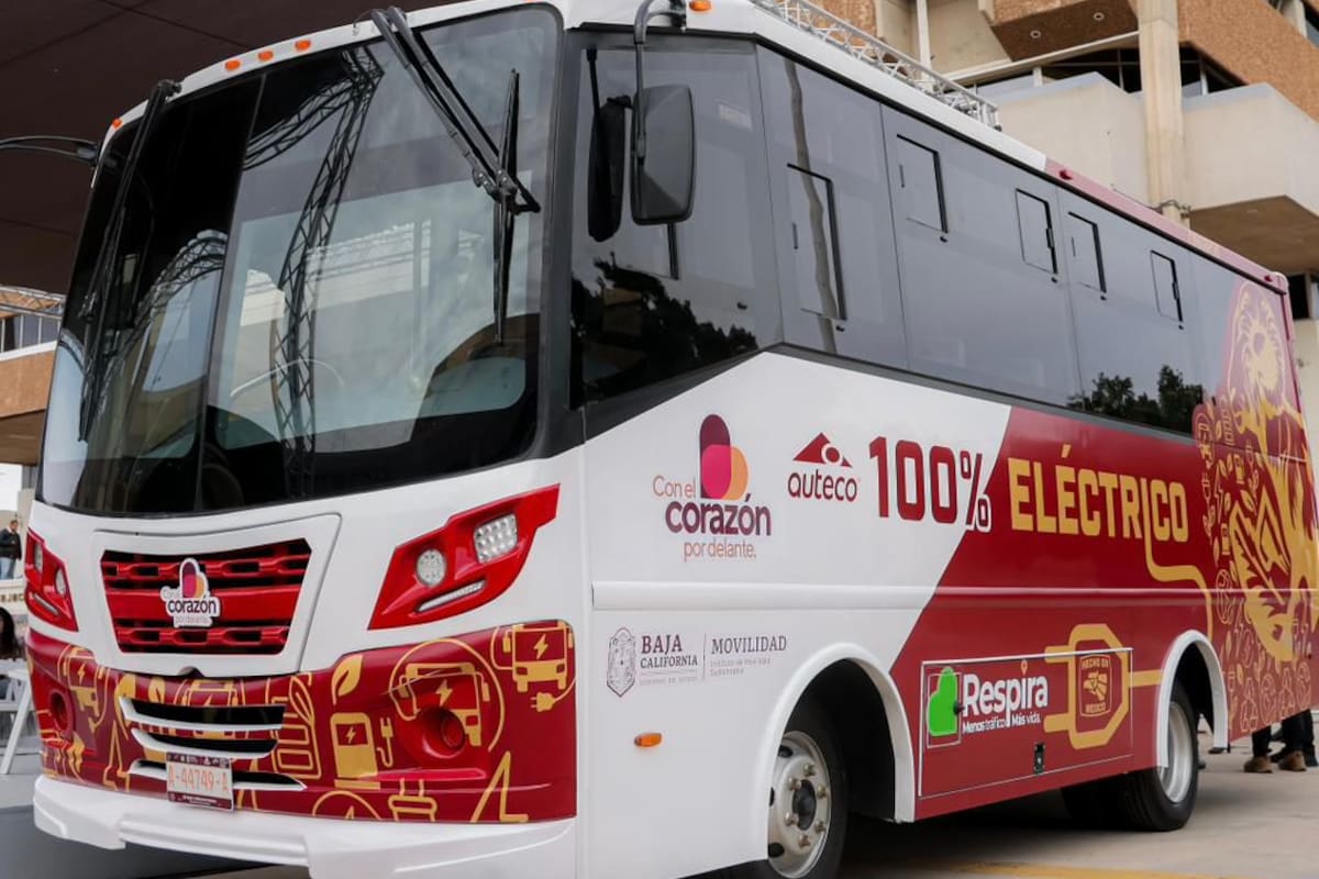 Analizan alternativas de transporte público con energías limpias