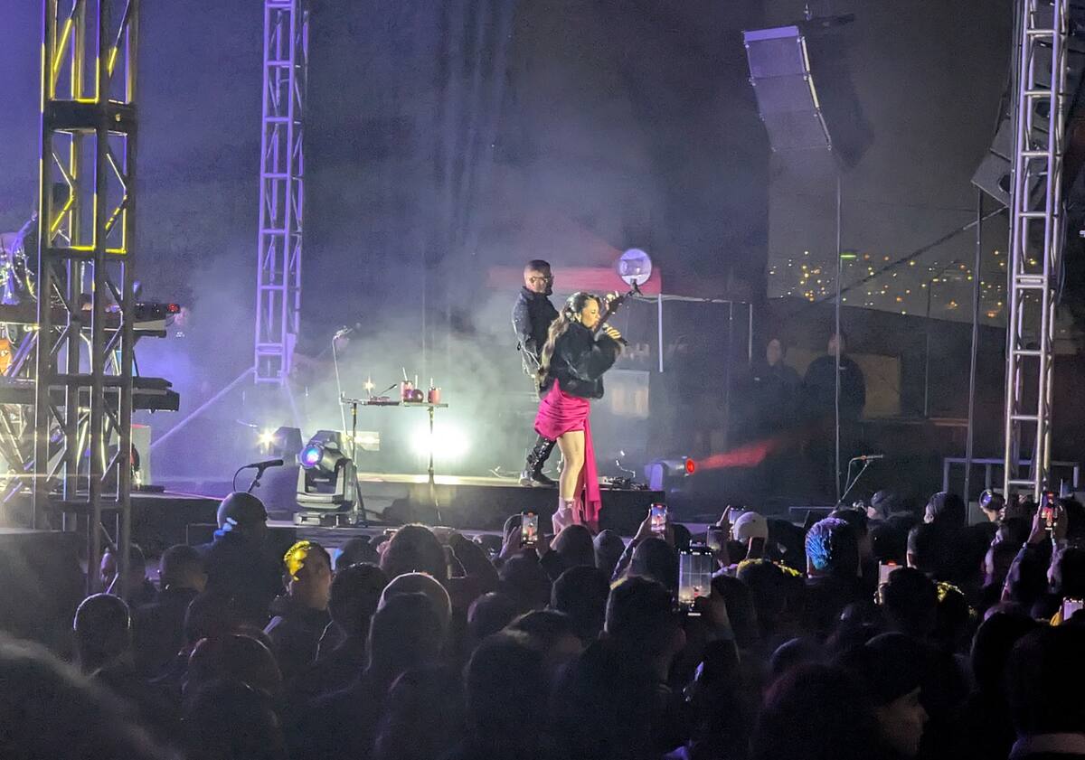 Tras anunciar su regreso este 2024 los fanáticos de Belanova respondieron al llamado en sus shows, en Tijuana no fue la excepción.
