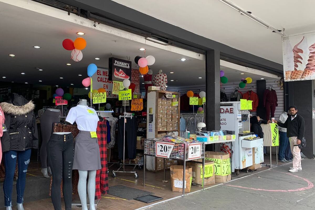 Está por los suelos venta de uniformes escolares en Tijuana