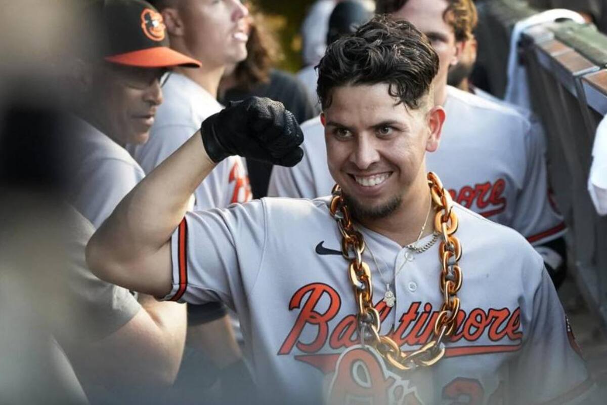Mexicanos MLB: Ramón Urías se enciende con el bat y guía a Orioles al triunfo
