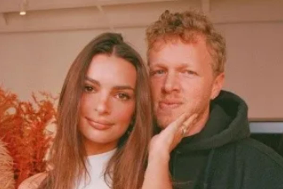 Tras infidelidad, Sebastián se encuentra rogando a Emily Ratajkowski