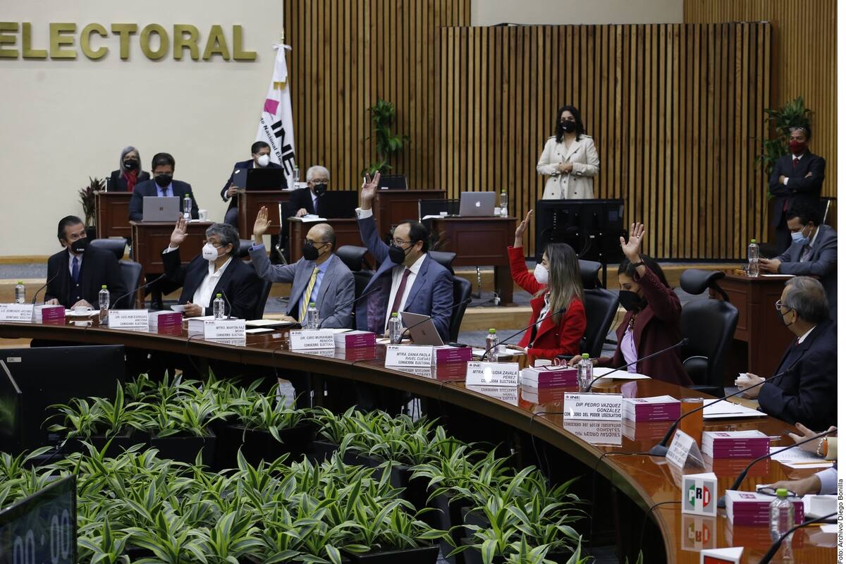 INE: Primer apellido con “A” y nacidos en marzo serán funcionarios de casilla