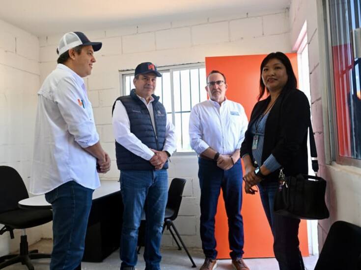 Entrega ‘Toño’ Astiazarán modernización de plaza y Centro de Castración y Salud Animal