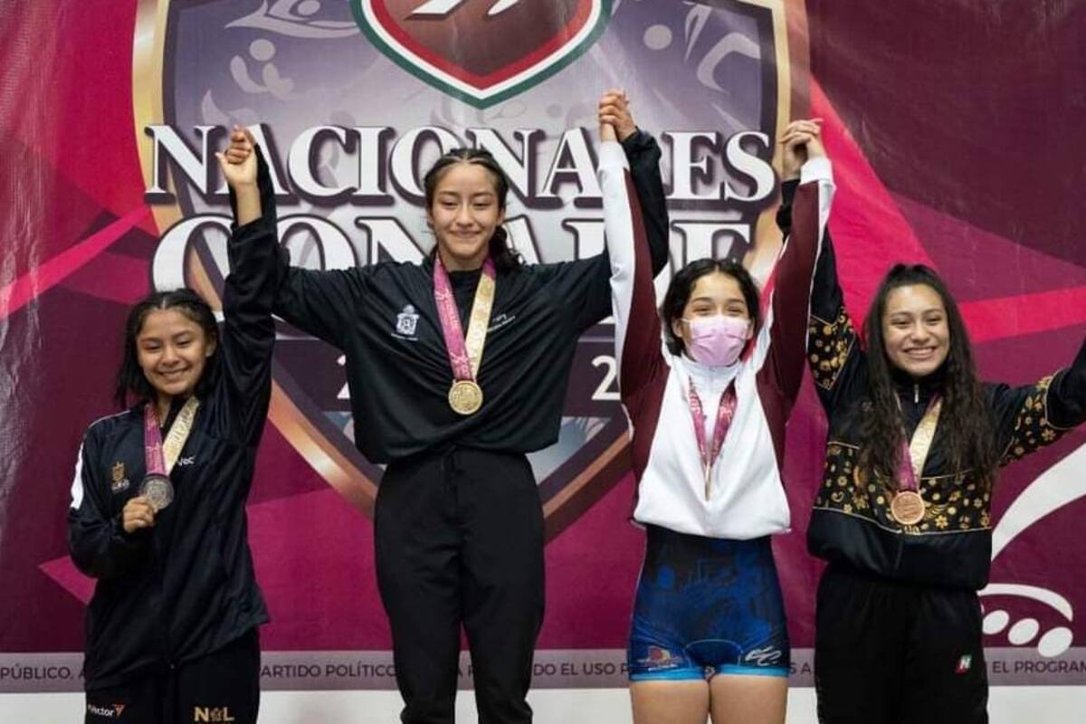 Baja cierra con una plata y tres bronces en lucha femenil