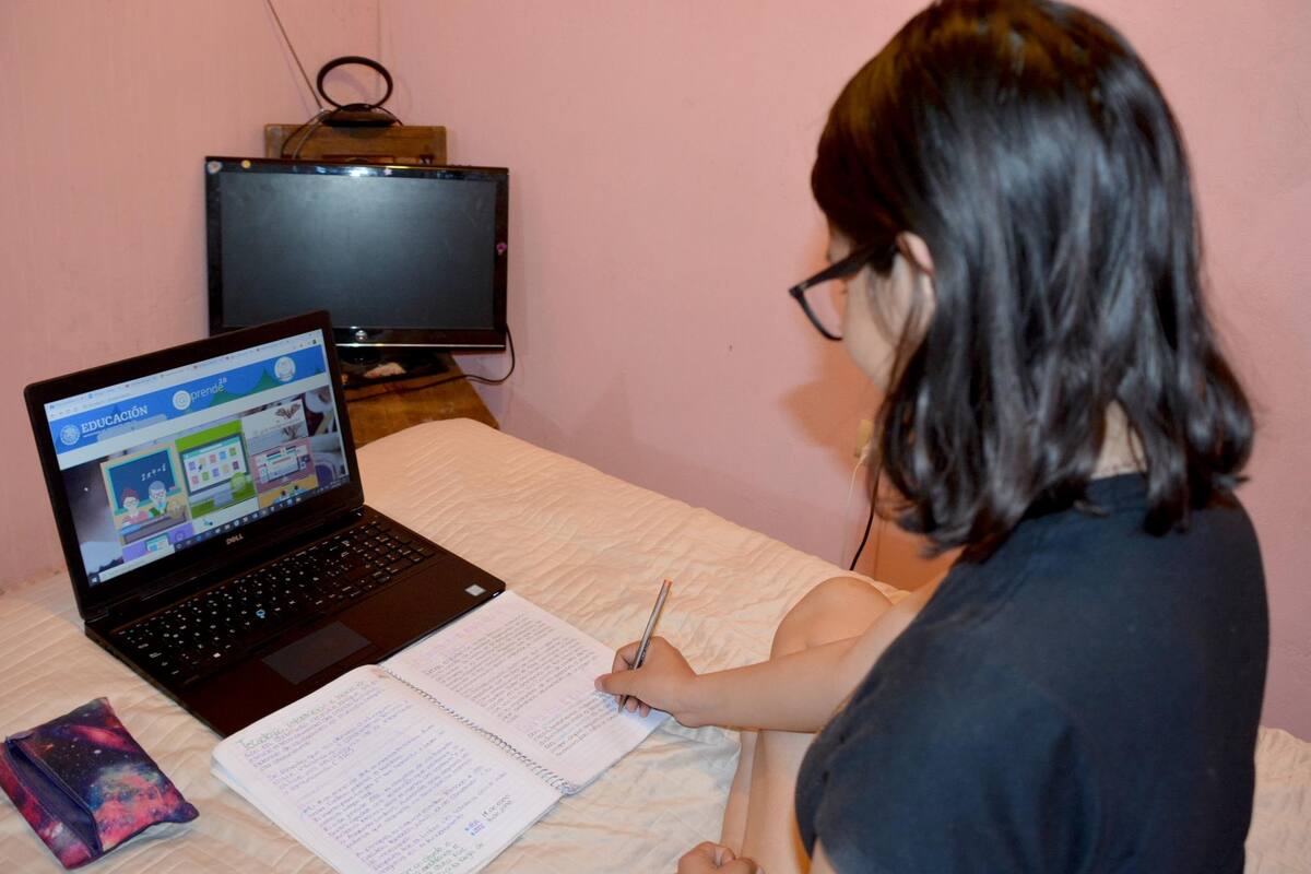 Reconocen profesores poco aprendizaje en clases A Distancia