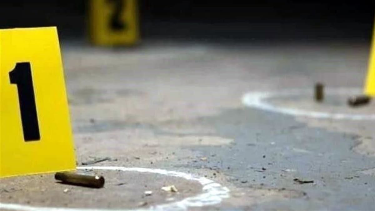 Balacera en reunión familiar de Iztapalapa termina con tres personas asesinadas y nueve heridos; agresores huyeron en motocicleta escoltada por automóvil utilizado como muro para escapar