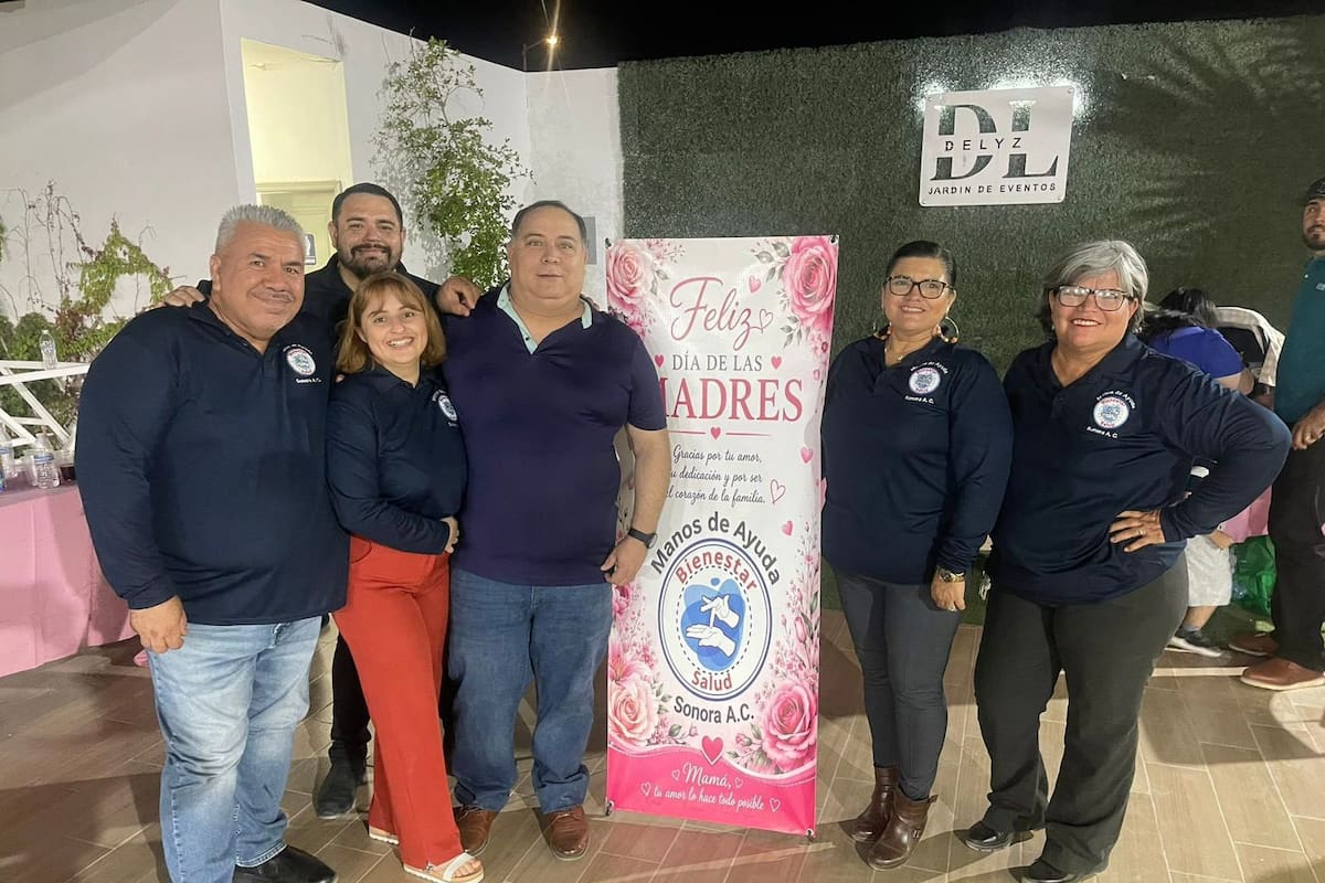 Celebran a madres sanluisinas con música, regalos y convivencia familiar