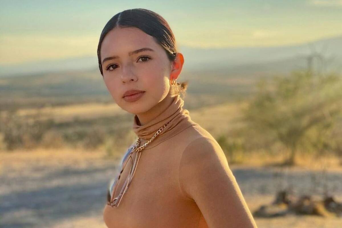 Angela Aguilar celebra el Día del Mariachi