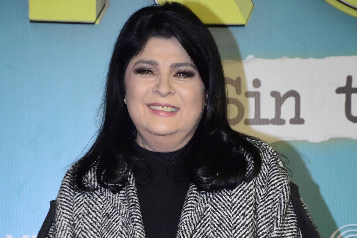 Victoria Ruffo revela que padece otra hernia lumbar