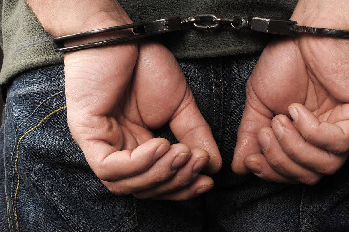Arrestan a cuatro por privar de la libertad a dos jóvenes