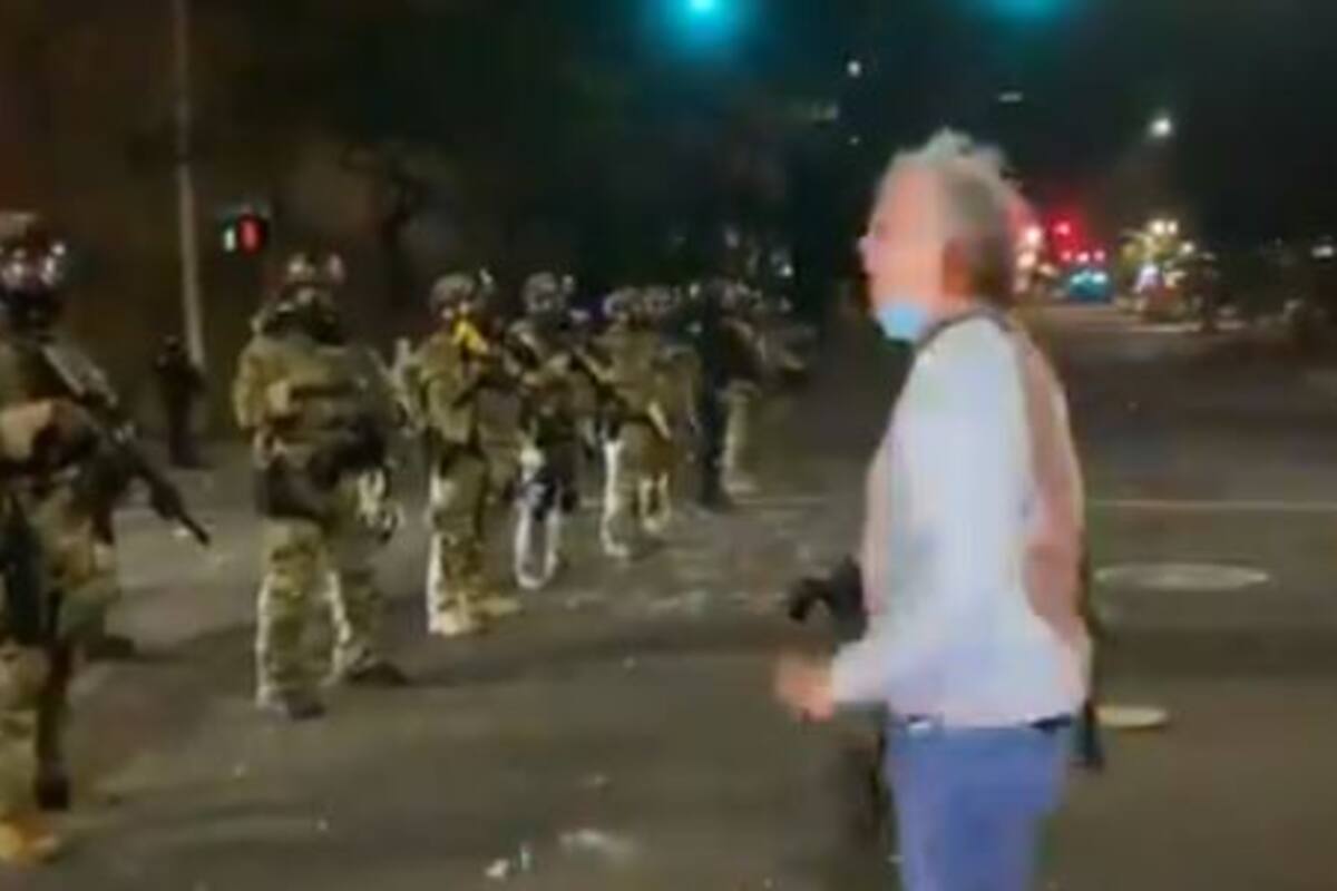 Atacan Federales a veterano de guerra; lo rocían con gas pimienta (video)