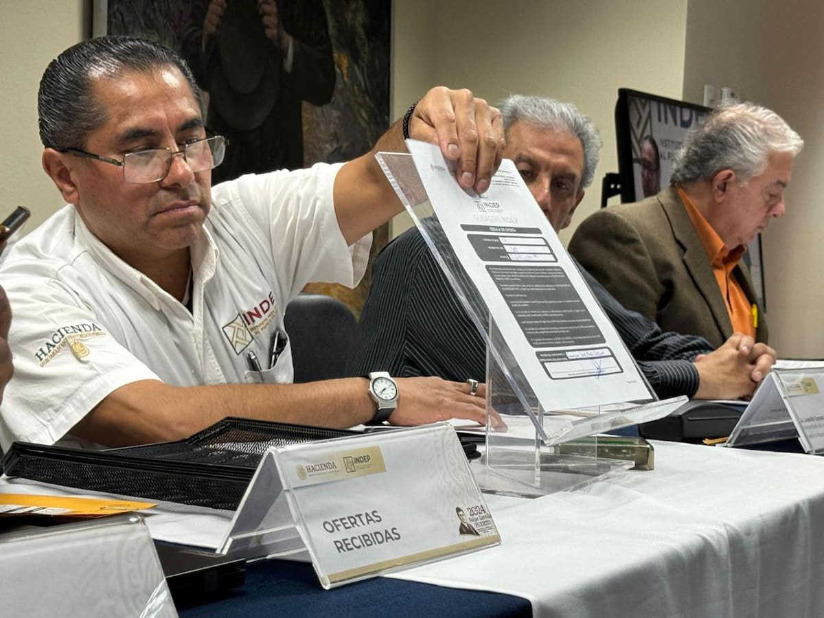 Se logró recaudar 39 millones 892 mil 300 pesos por la venta de 299 lotes de bienes muebles y mercancía diversa.
