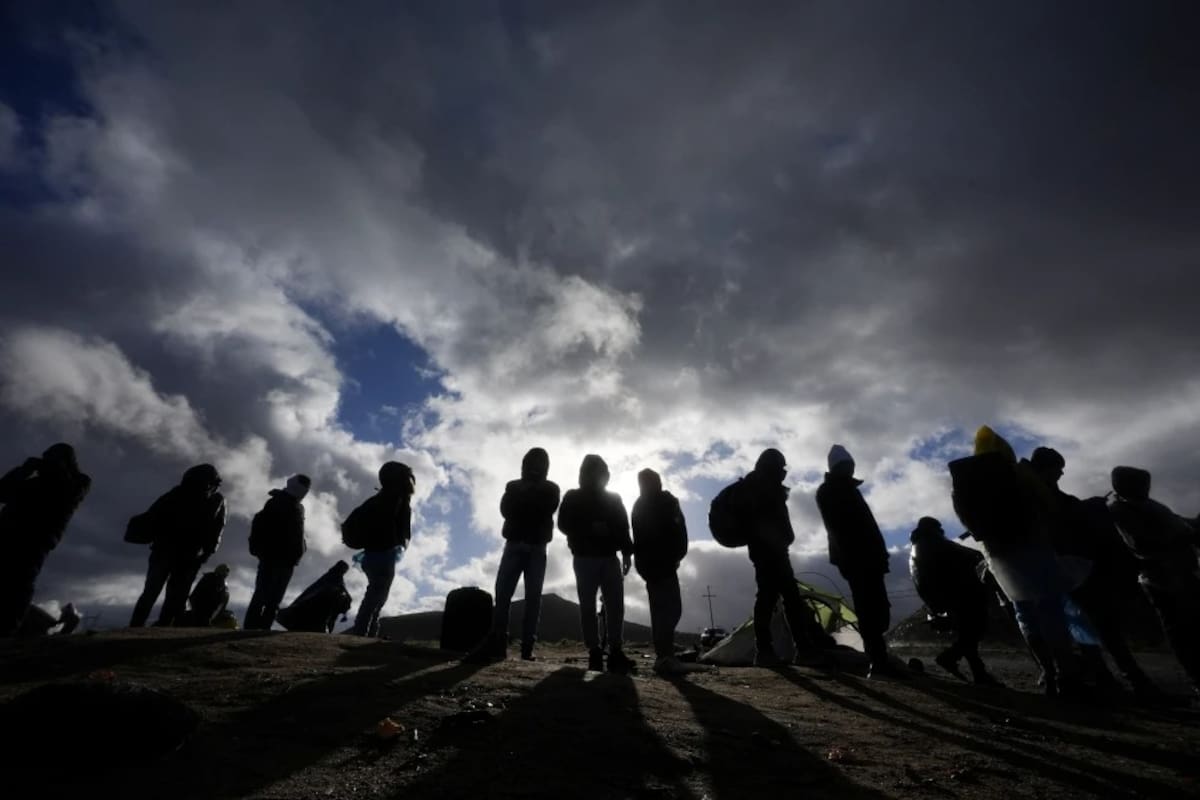 Cruces ilegales en frontera México-EU se desploman tras cifras récord de diciembre