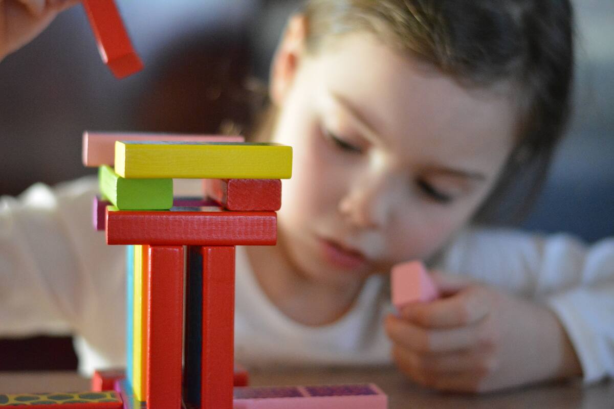 Hijos heredan la inteligencia de sus madres y no de sus padres, según estudio