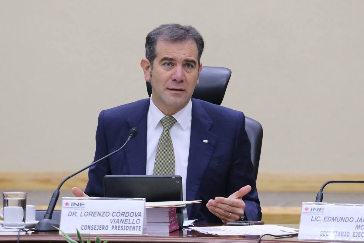 INE festeja consenso de diputados para elegir a 4 nuevos consejeros