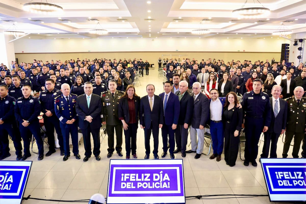 La seguridad como prioridad: Gobernador Durazo entrega nuevas patrullas y condecoraciones a la PESP en el marco del Día del Policía 2026