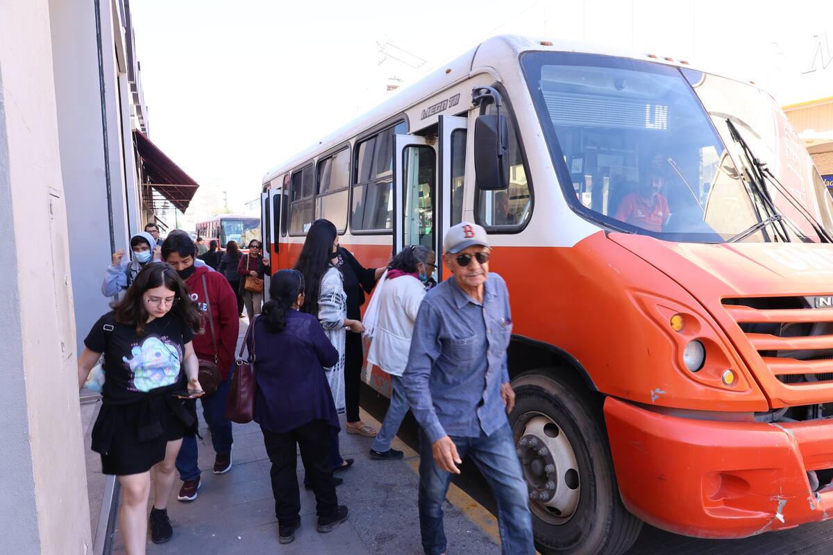 Cada vez menos usan el transporte público