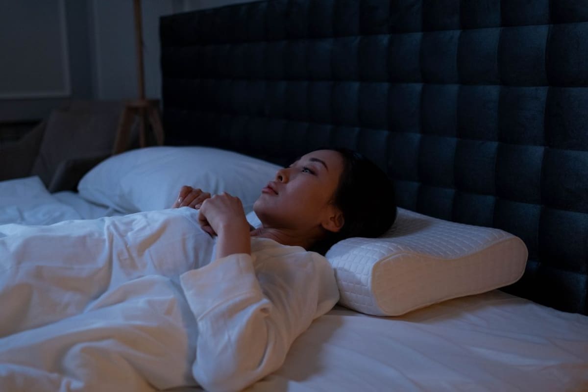Especialistas explican que tardar hasta media hora en quedarse dormido es considerado normal