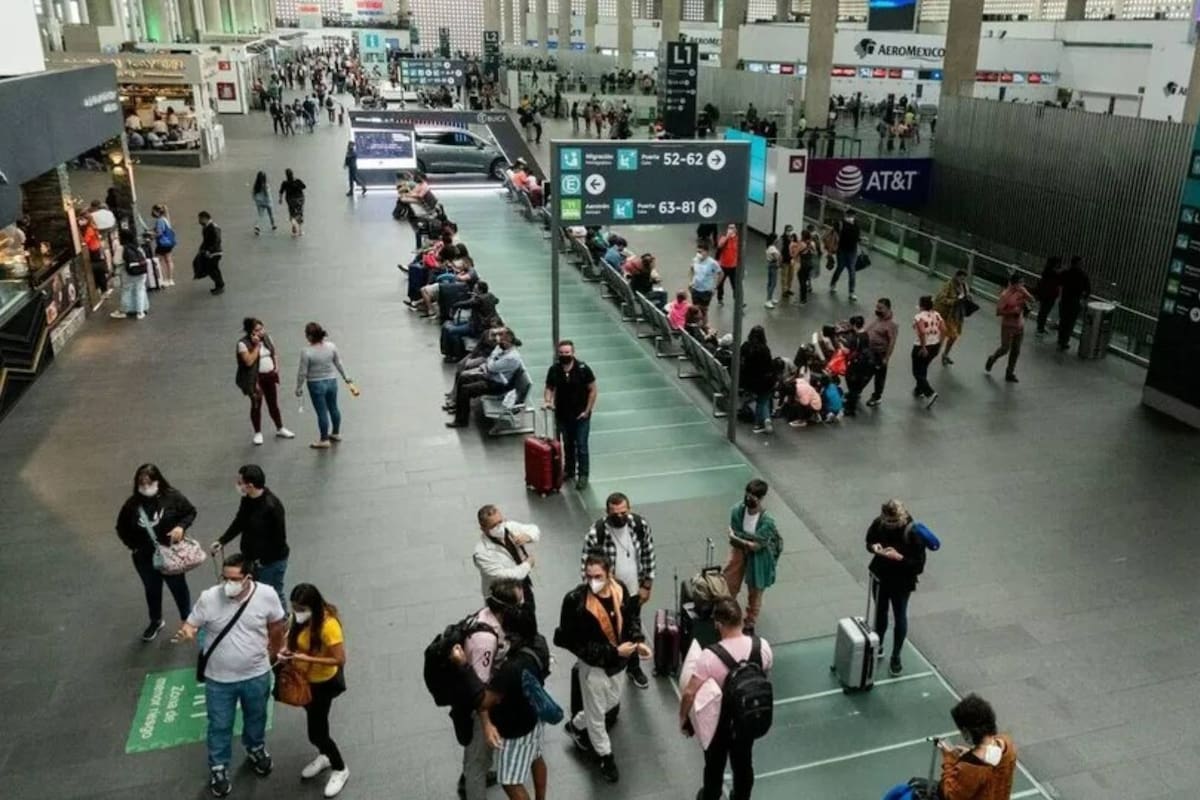 Buscan a grupo delictivo dedicado a robar usuarios en el AICM