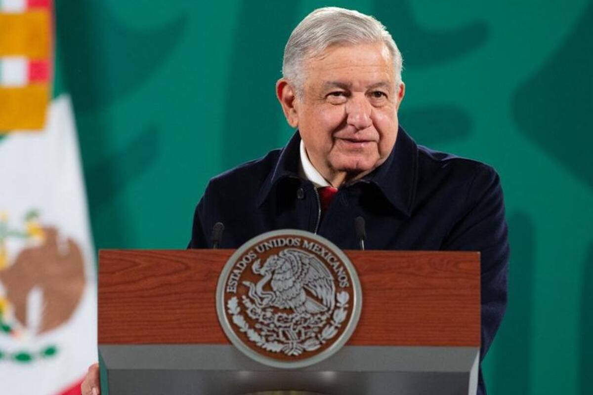 AMLO acusa a presidente del INE de avalar fraudes, violaciones a la ley electoral y entregar candidaturas