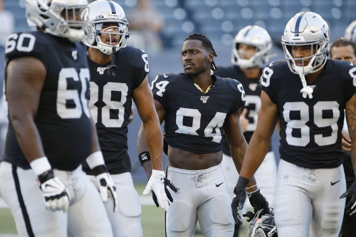 NFL: Antonio Brown hace su primera antes de la temporada