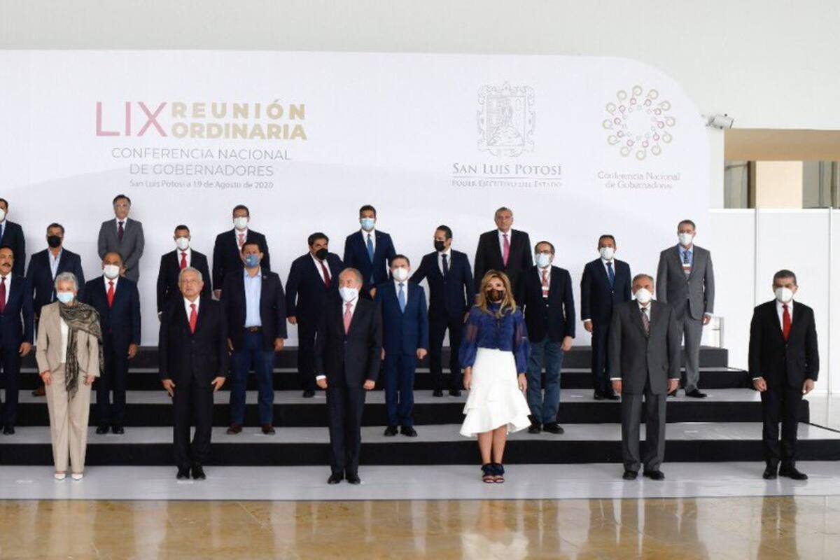 AMLO pide a gobernadores bajarle a las “comilonas”, asegurando que ya no hay “moches”