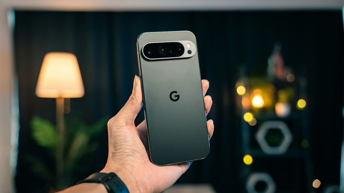 La principal novedad de esta generación es la integración de Gemini Intelligence, el sistema de inteligencia artificial de Google que incorpora funciones de asistencia, edición de imágenes y herramientas de productividad directamente en el dispositivo. | Foto: Unsplash