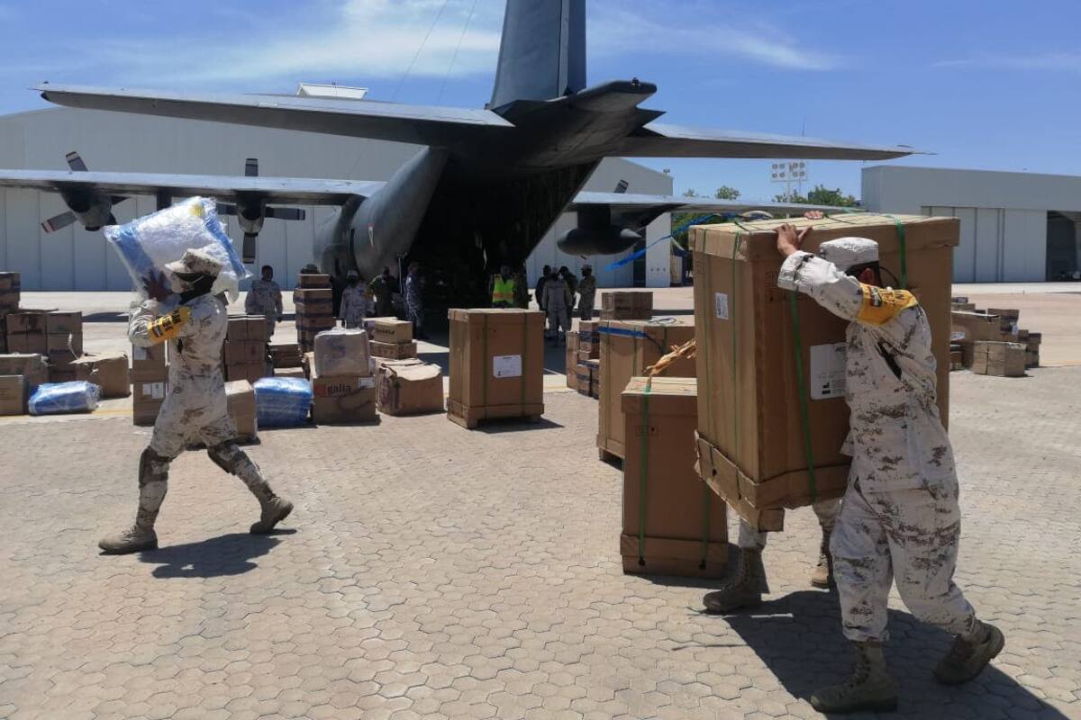 Llega material e insumos médicos para enfrentar pandemia por Covid-19 en Hospital Militar