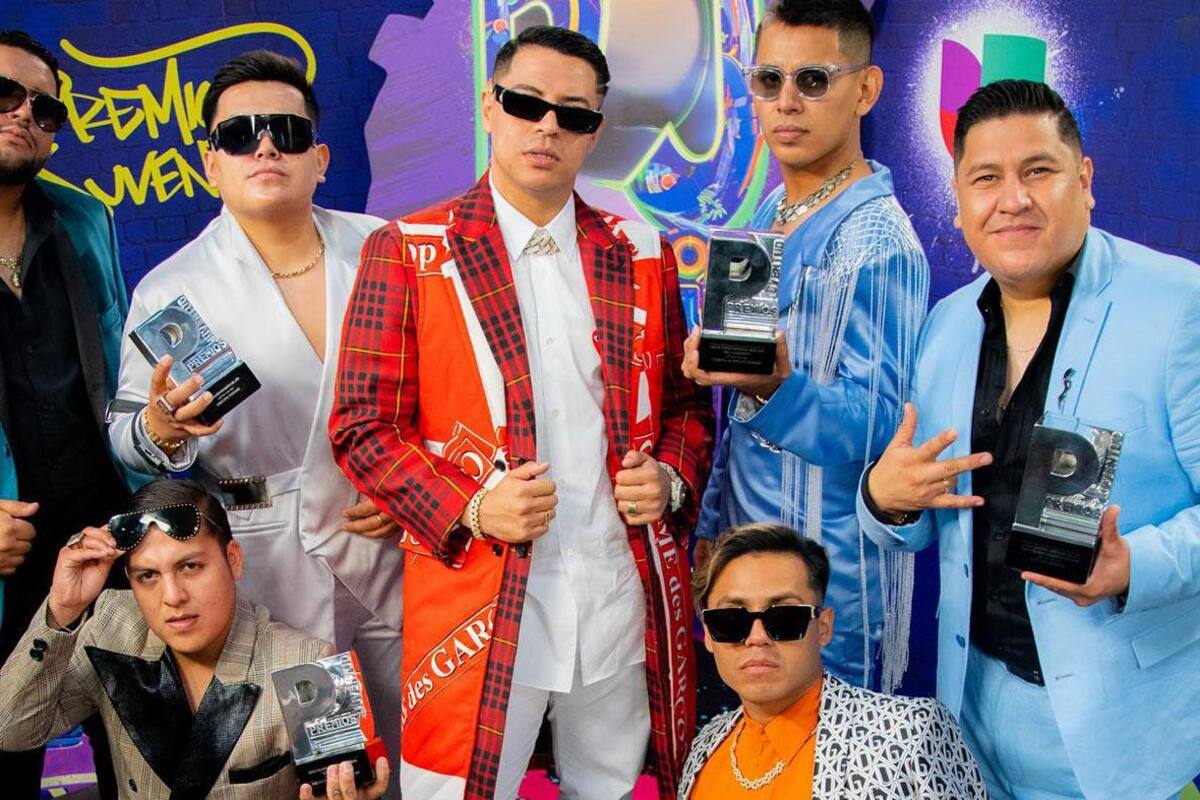Grupo Firme gana cuatro de cuatro en Premios Juventud