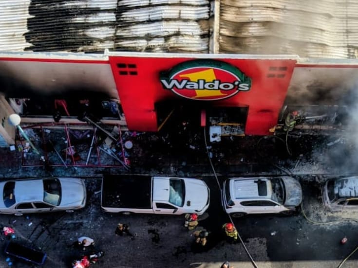 Tres personas sobrevivientes del incendio en Waldo’s de Hermosillo siguen hospitalizadas; dos casos graves