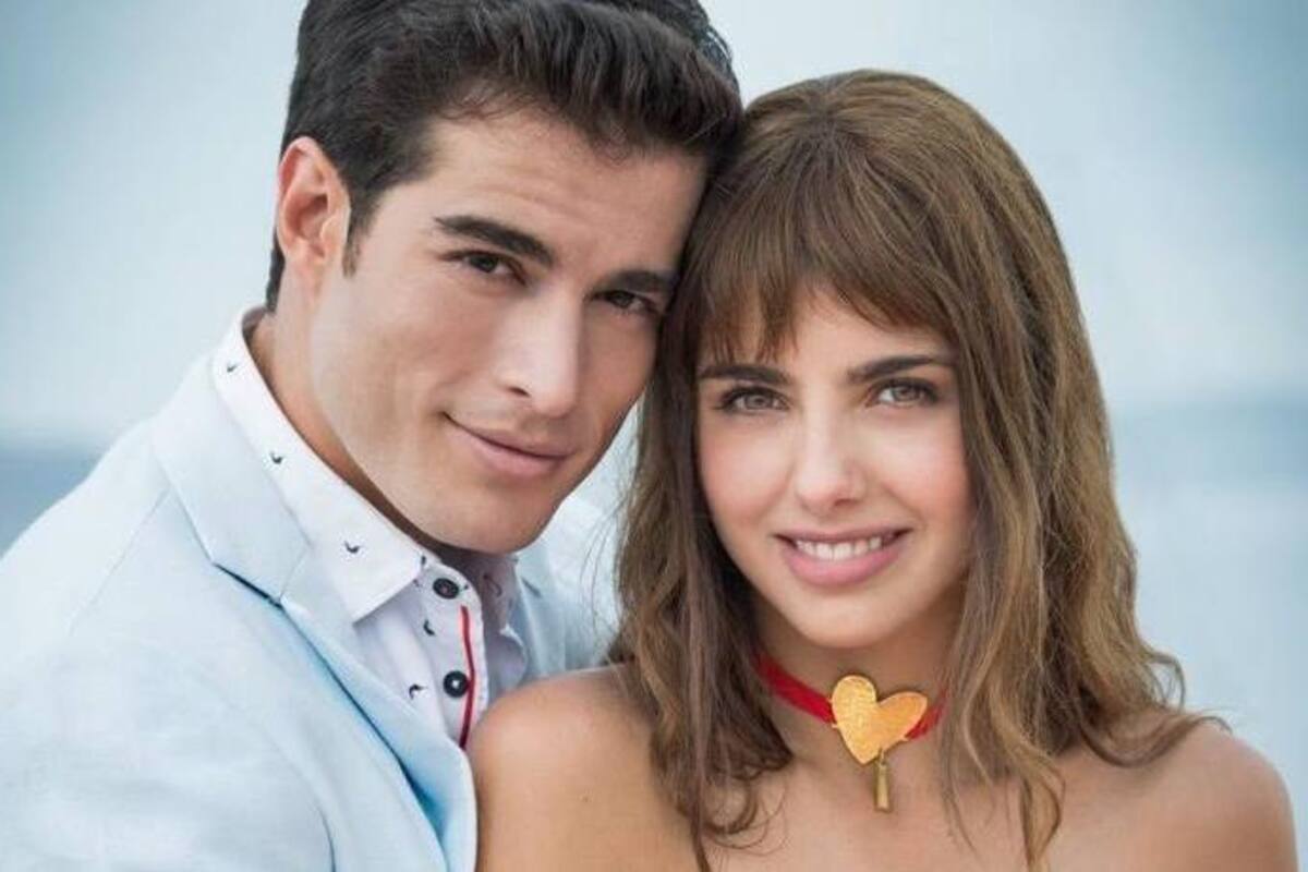 Michelle Renaud y Danilo Carrera confirman su romance con foto