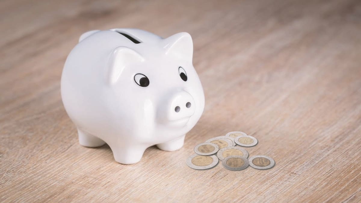 Más retiros, menos ahorro, en 2025 los trabajadores sacaron más dinero que nunca de sus Afores por desempleo y la Consar advierte que el auge no se debe al mercado laboral sino a “coyotes” que lucran con el trámite