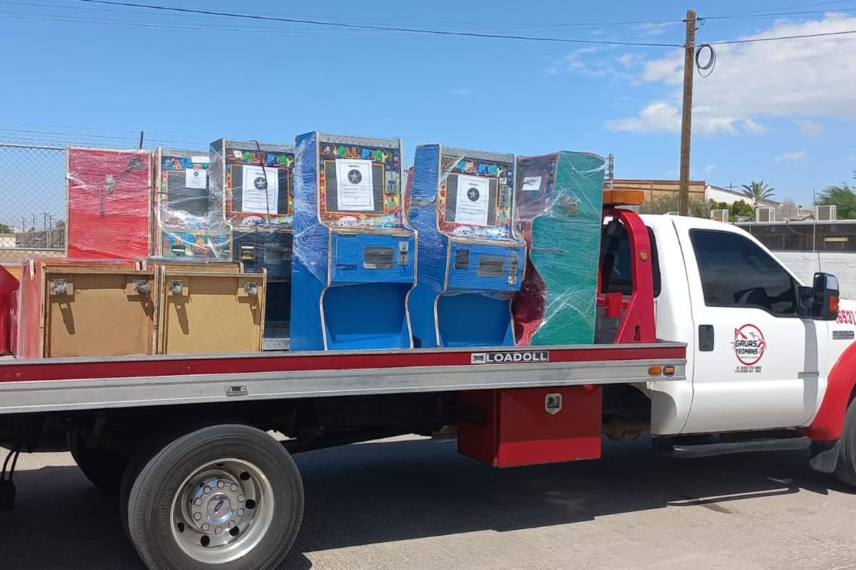 Aseguran 34 máquinas “tragamonedas” en cateos realizados en Hermosillo, Cajeme y SLRC