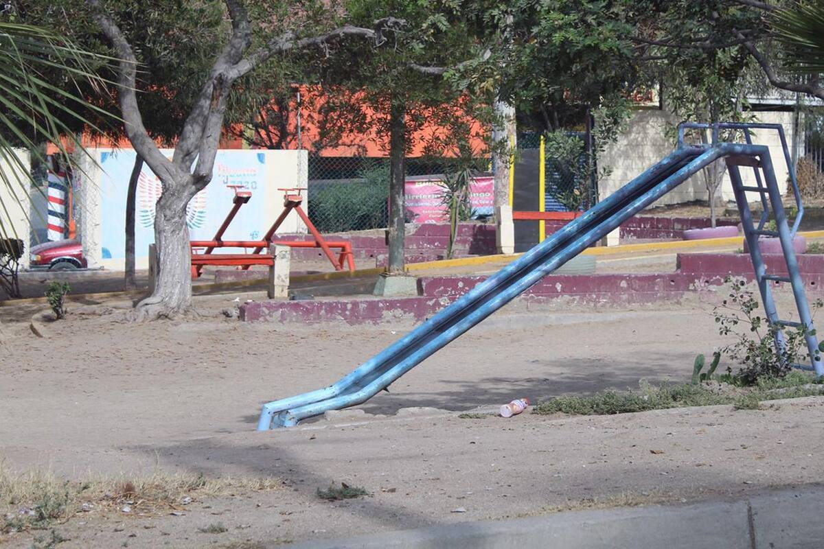 Parques en colonias de Tijuana lucen descuidados