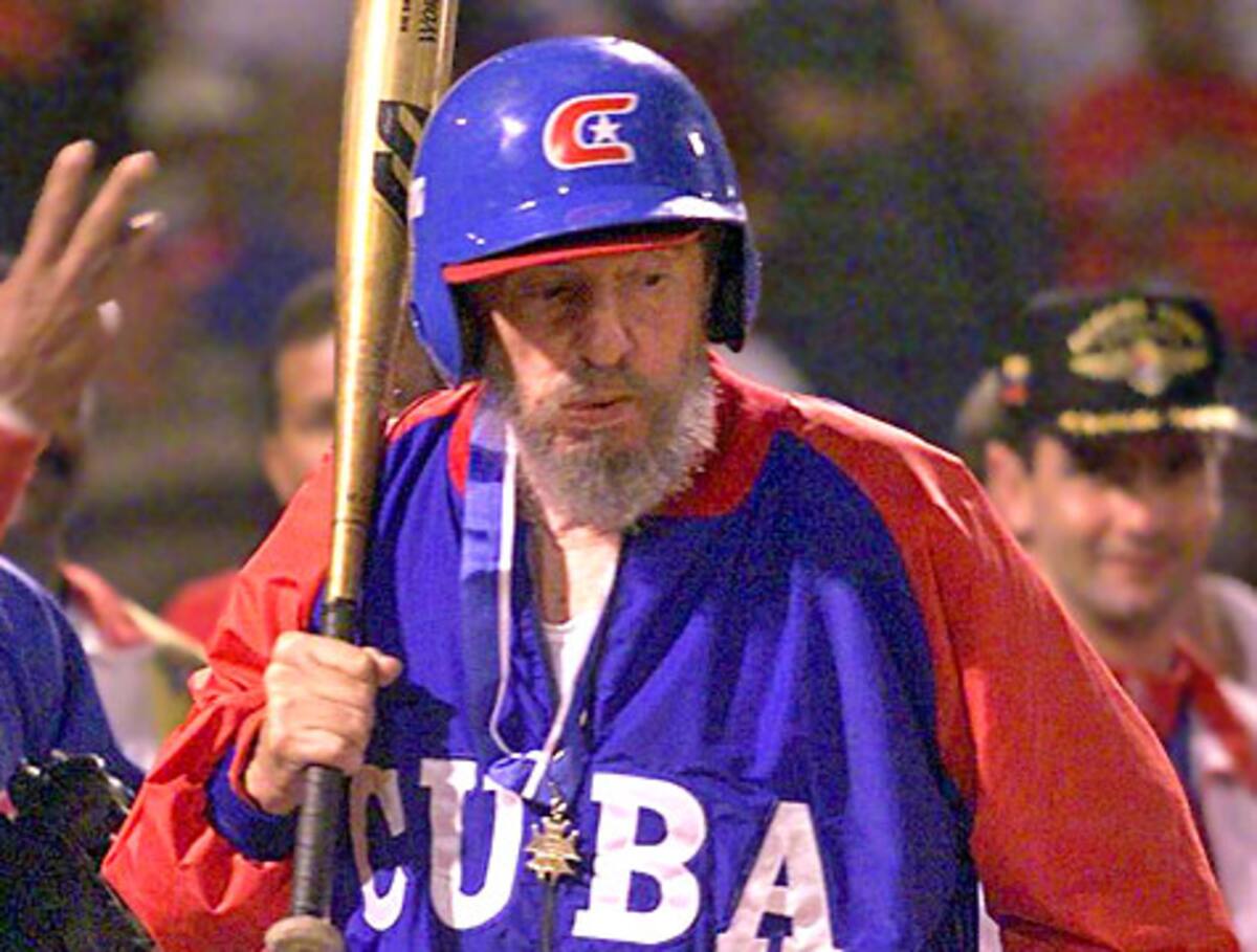 Fidel Castro jugó a la pelota hasta sus últimos años de salud. | Foto: Cubanet