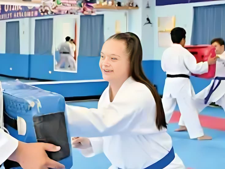 Carolina Pineda es reconocida por cuarta vez como mejor deportista del año en parakarate