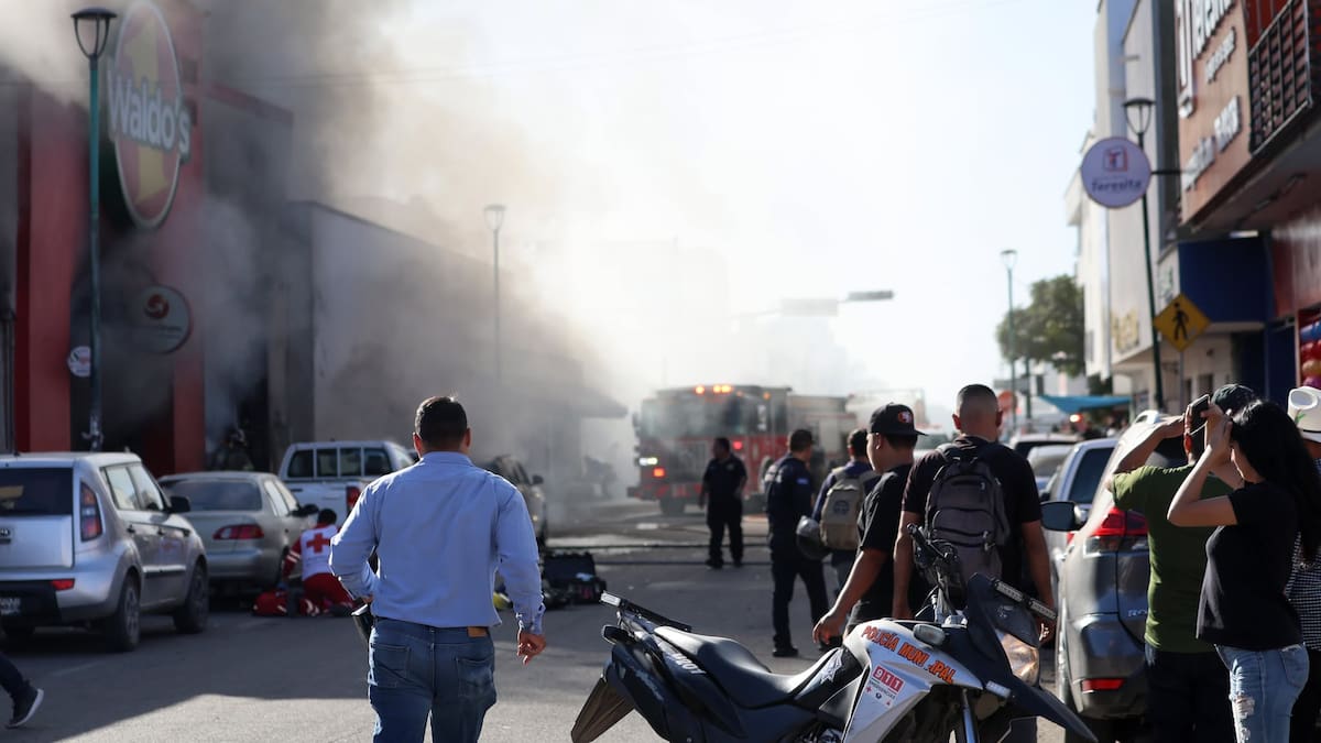 A una sola voz, el clamor de la sociedad: Hermosillo exige justicia por las 23 vidas perdidas en el incendio de la tienda Waldo’s