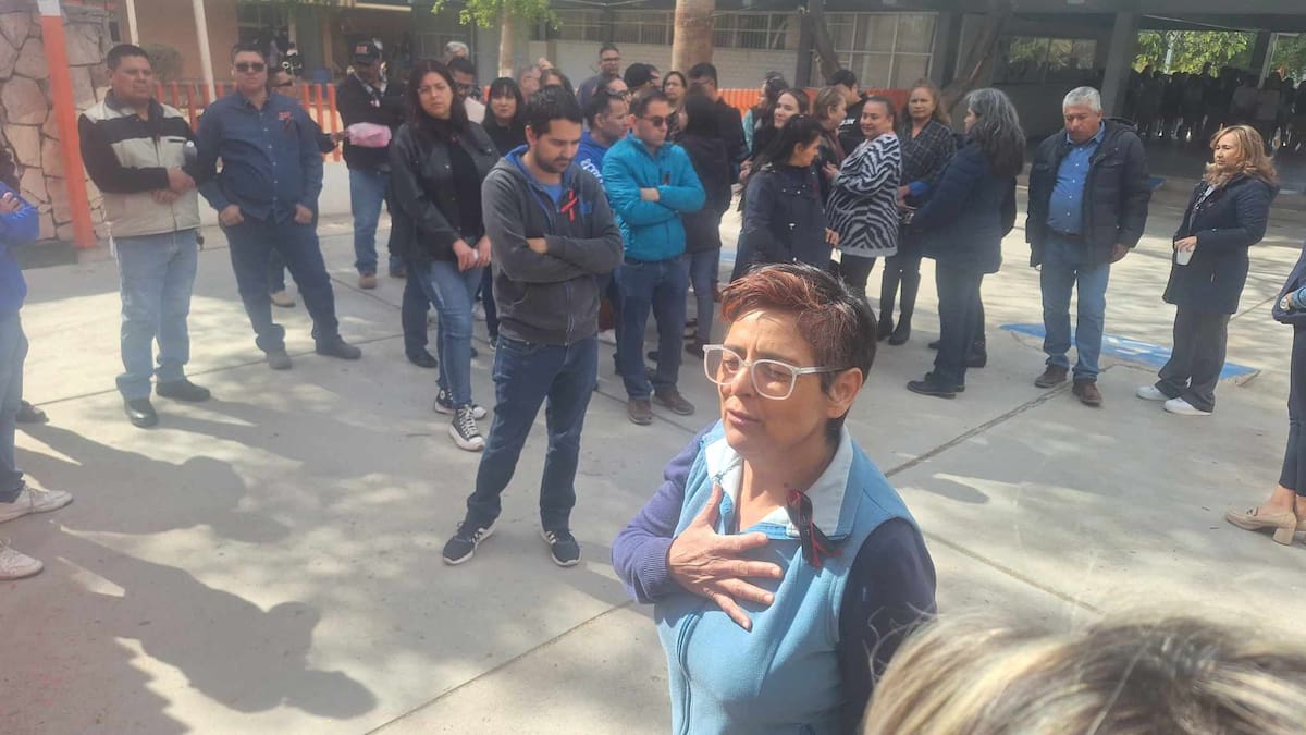 Eva Calderón, voz de protesta en Cobach Sonora, lidera paro contra la reelección de la directora. Foto: Teodoro Borbón