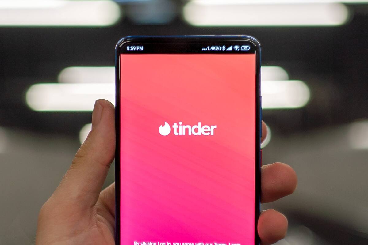 Joven usaba Tinder solo para convencer a hombres de comprarse un videojuego y luego desaparecer