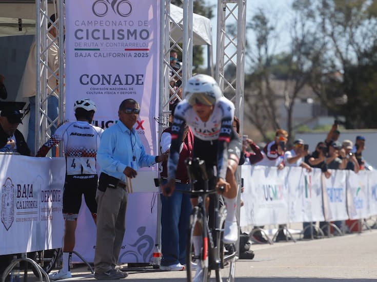 Isaac del toro se corona campéon nacional de contrarreloj en Ensenada