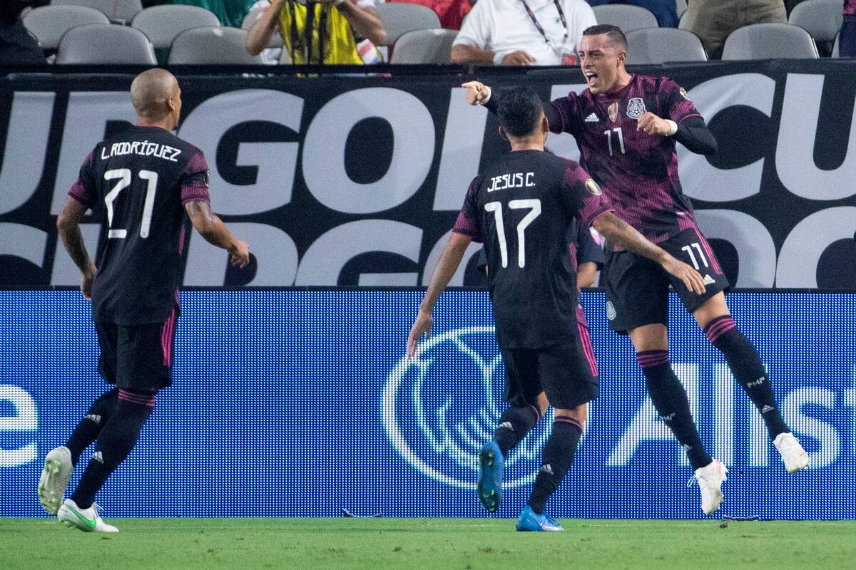 México golea 3-0 a Honduras y consigue su pase a la semifinal de la Copa Oro
