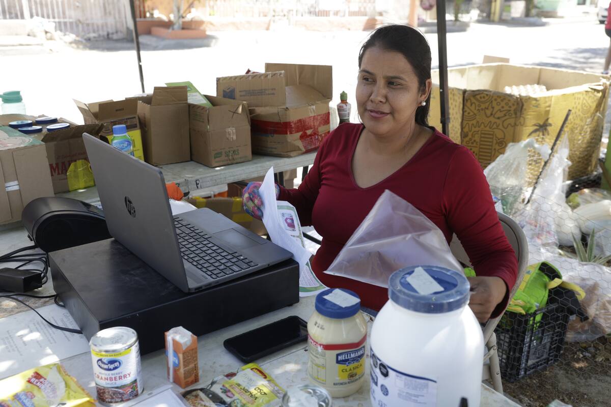 También llevan el programa con productos excedentes, los cuales se
venden a precios muy bajos.
