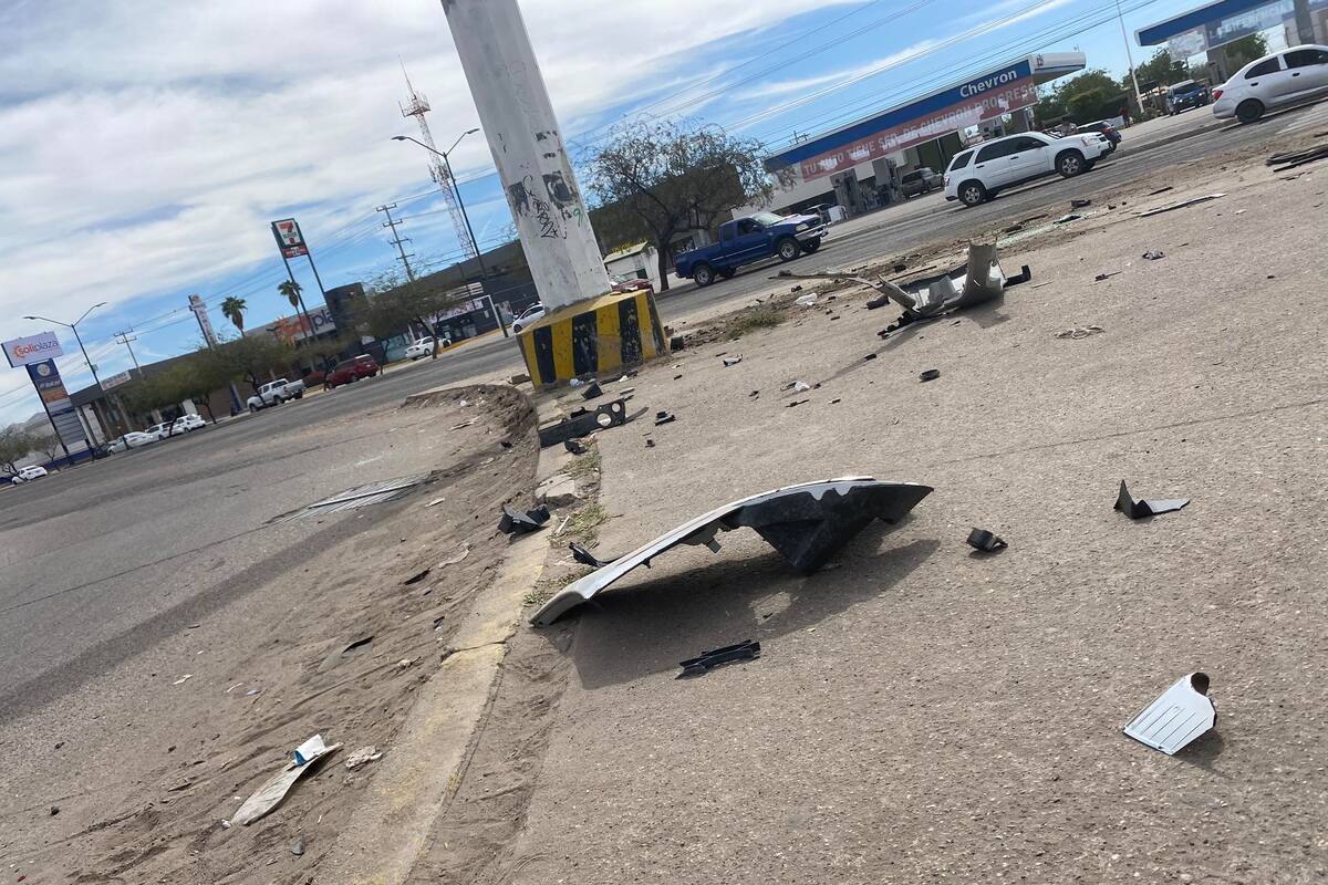 Restos de accidente vial permanecen en Progreso y Solidaridad, donde joven perdió la vida