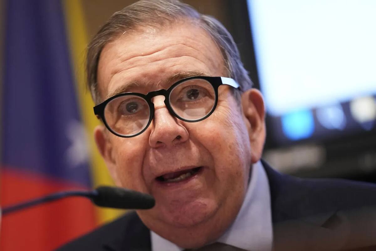 Edmundo González en una conferencia de prensa en el centro de Madrid, España, el 10 de diciembre de 2024. | Crédito: AP