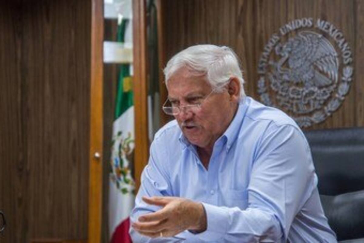 Víctor Villalobos, secretario de Agricultura, confirmó que dio positivo a Covid-19