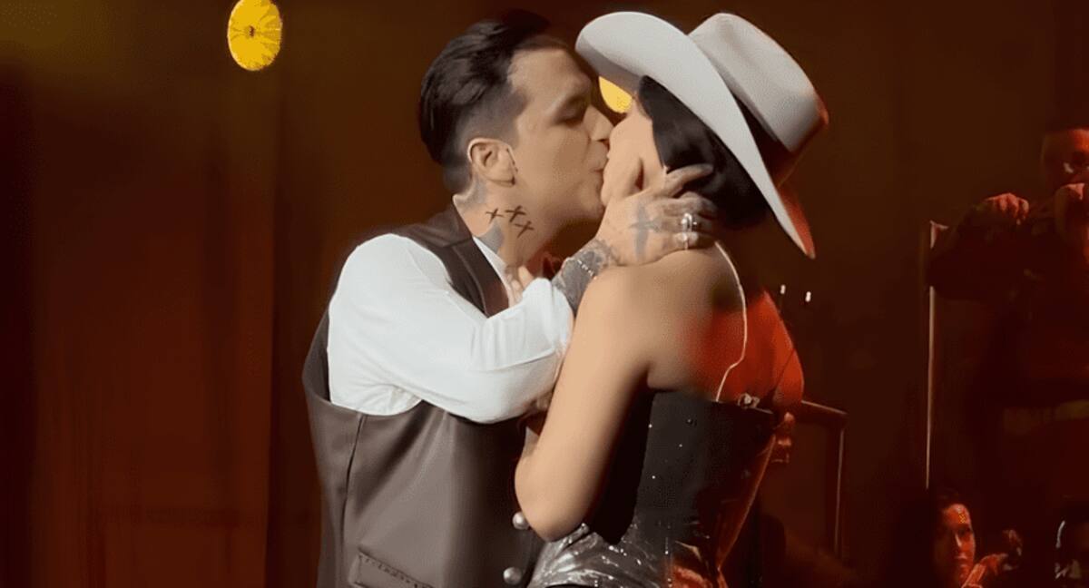 Christian Nodal y Ángela Aguilar en el Auditorio Nacional