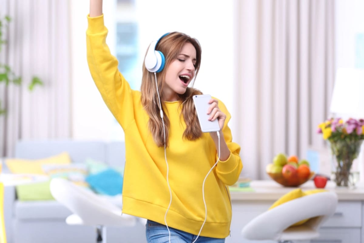 ¿No sabes el nombre de una canción? Cántala o tararéala y Google la identificará