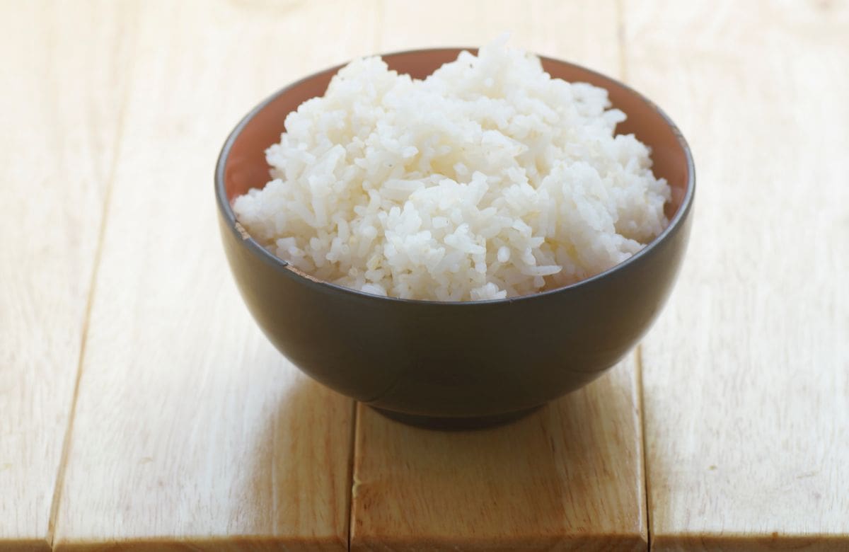 El truco del limón para que el arroz no se pegue | Foto: Especial (canva)