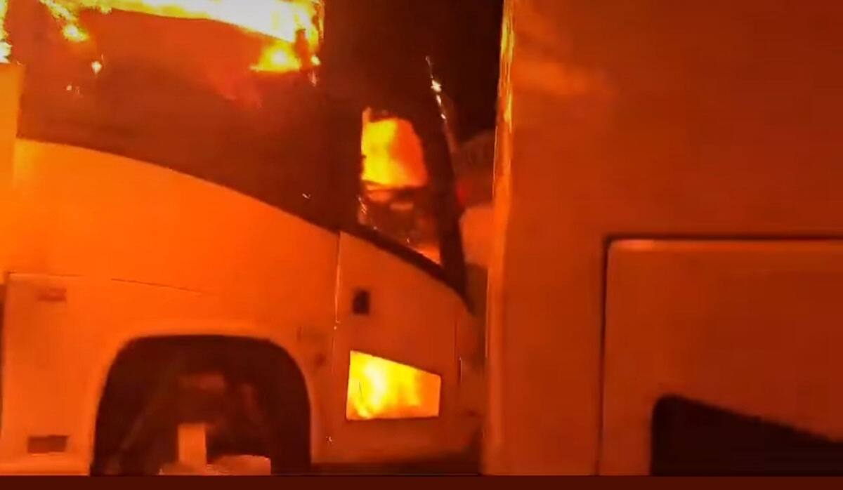 El incendio se registró en la Zona Centro de Ensenada.