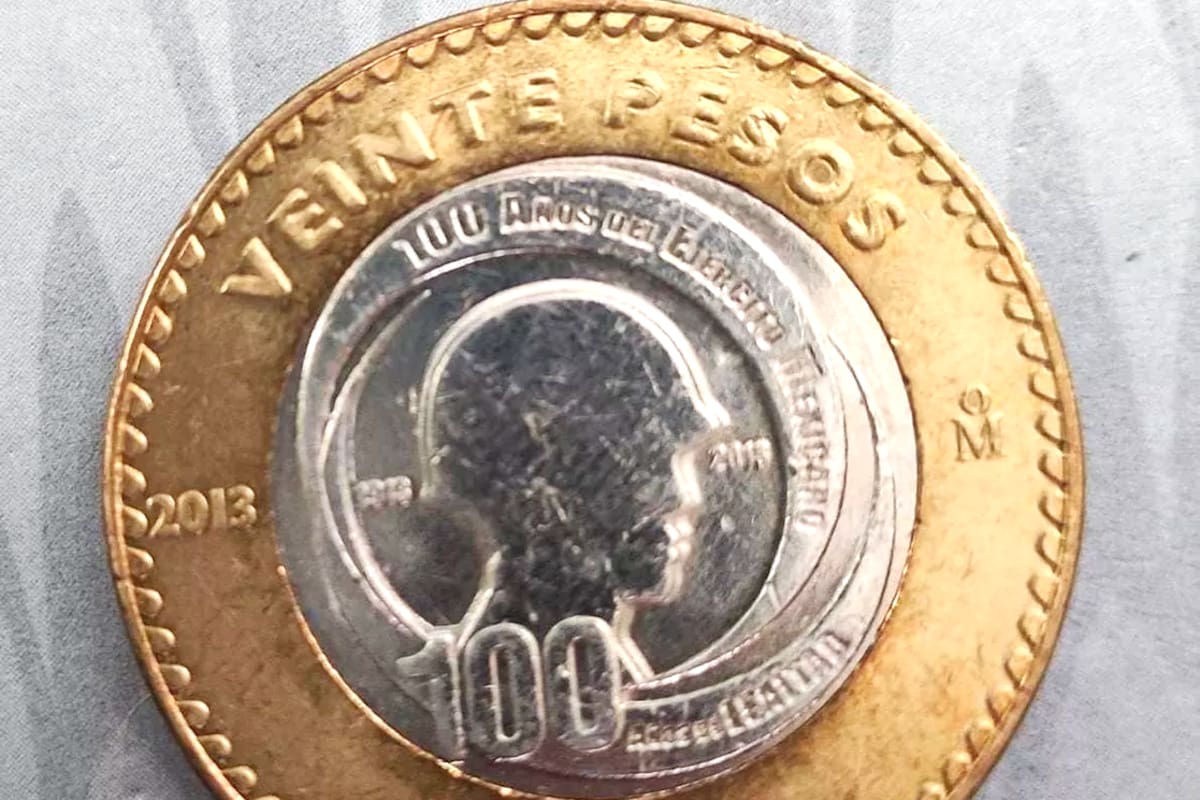 Se vende en Mercado Libre una moneda conmemorativa de 100 años del Ejército Mexicano